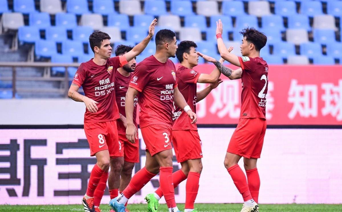 九游网页平台-里程碑夜!上海海港复出首秀,欧篮联冲刺阶段刷纪录,气氛紧张,轮换策略成焦点的简单介绍