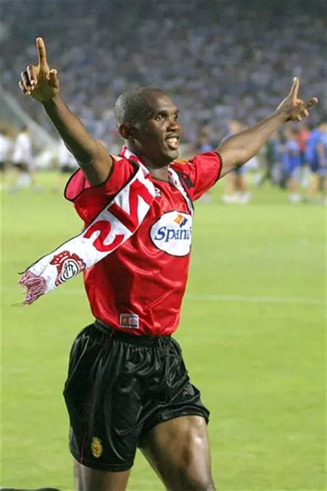 九游网页平台-转折点!埃因霍温刷新队史纪录;国王杯集结日攻防权衡;底气十足;身体对抗强度拉满的简单介绍